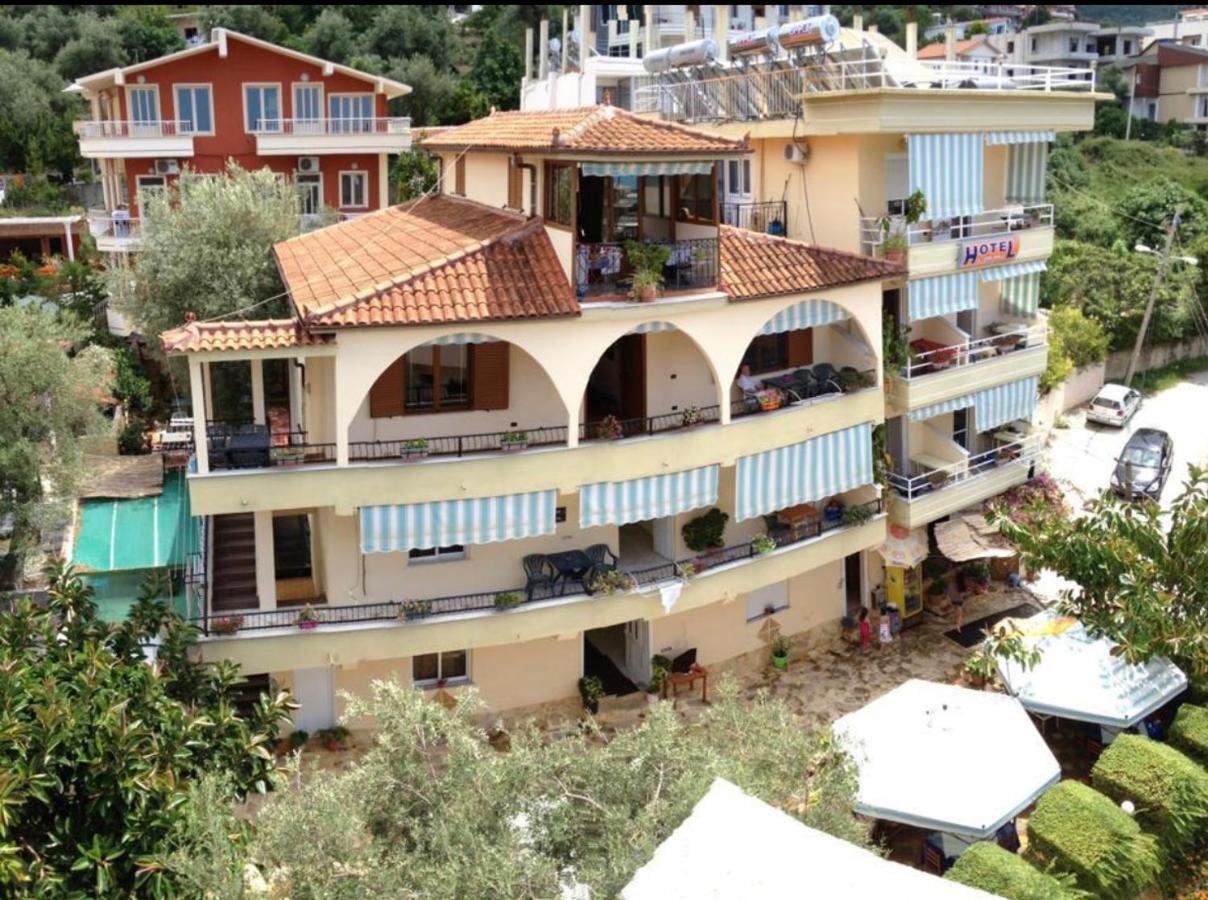 Hotel Ridal Vlorë Екстериор снимка