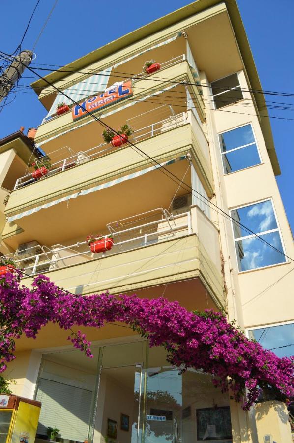 Hotel Ridal Vlorë Екстериор снимка