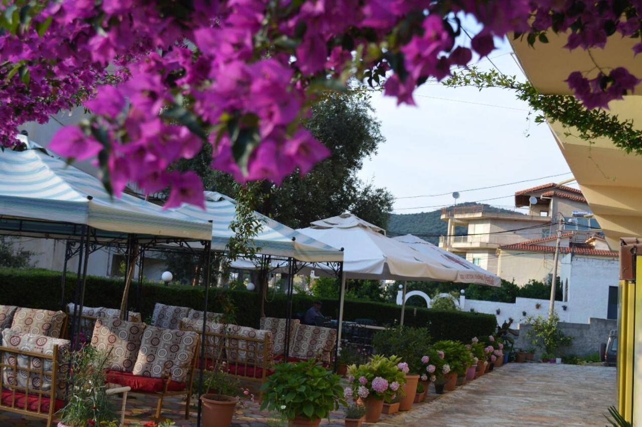 Hotel Ridal Vlorë Екстериор снимка