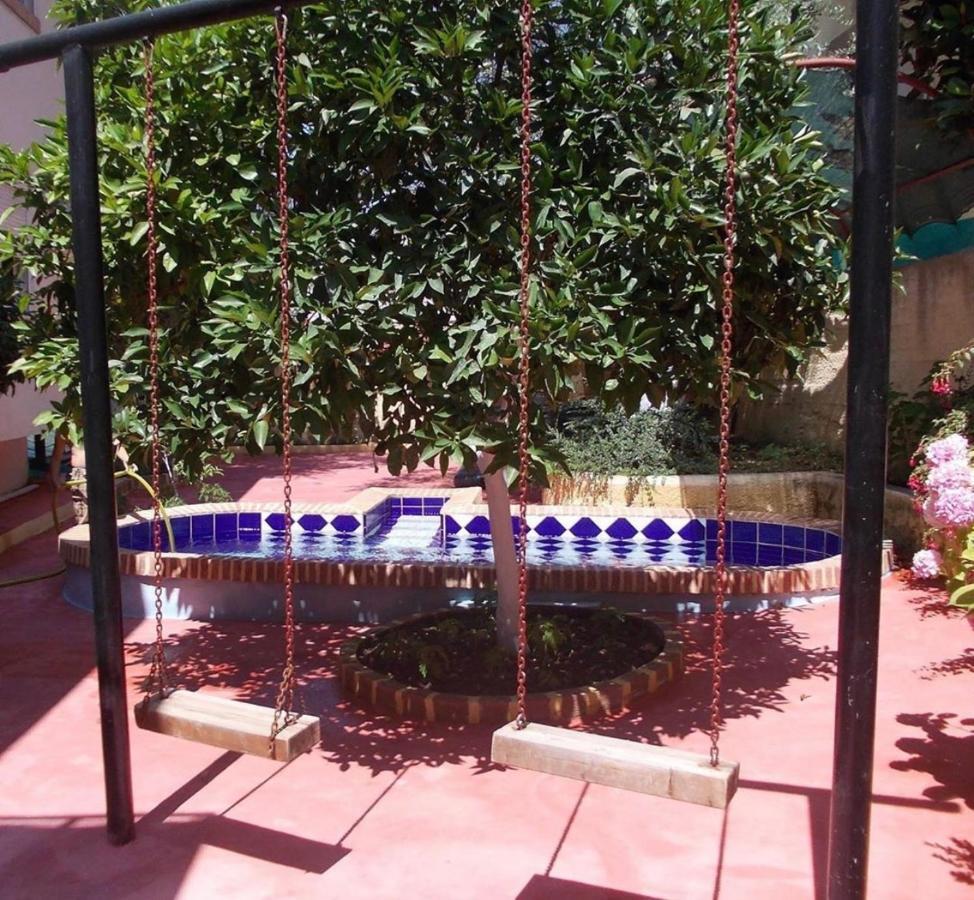 Hotel Ridal Vlorë Екстериор снимка