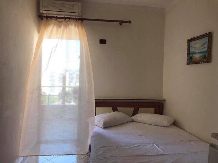 Hotel Ridal Vlorë Екстериор снимка